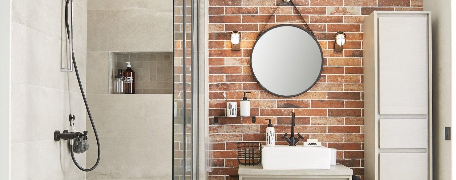 découvrez comment établir un budget plomberie pour votre maison : conseils, estimation des coûts, astuces pour économiser et éviter les mauvaises surprises lors de vos travaux de plomberie.