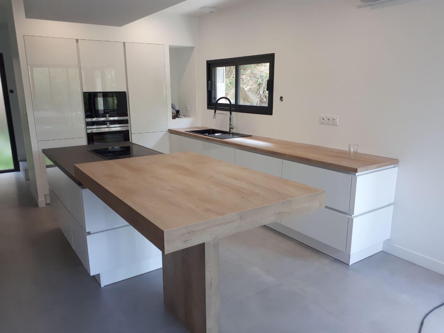 obtenez rapidement un devis cuisine à châtillon : comparez les prix, découvrez des artisans locaux et réalisez votre projet sur-mesure en toute sérénité !