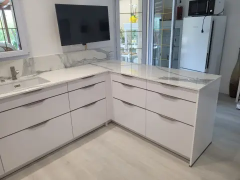 obtenez facilement un devis personnalisé pour la création ou la rénovation de votre cuisine à châtillon. comparez les offres d'artisans locaux et trouvez la solution adaptée à vos besoins et à votre budget.