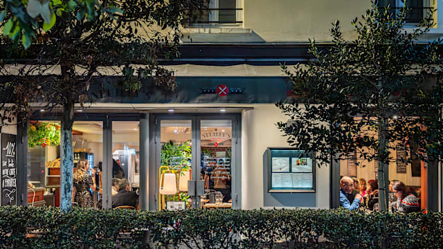 découvrez nos solutions d’éclairage extérieur à neuilly : installation sur mesure, conseils personnalisés et équipements led durables pour sublimer et sécuriser vos espaces extérieurs.