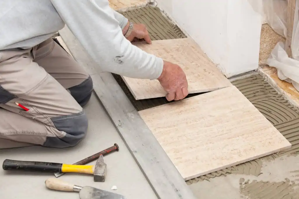 obtenez une estimation précise pour la pose de carrelage : coûts, conseils et facteurs à prendre en compte pour réussir votre projet de carrelage.