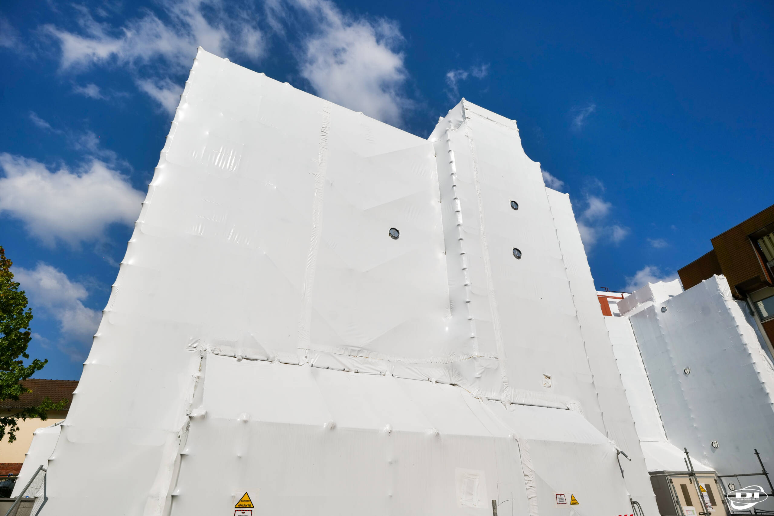 découvrez nos solutions de réaménagement immobilier à suresnes : optimisation d’espaces, rénovation et accompagnement sur-mesure pour valoriser votre bien résidentiel ou professionnel.