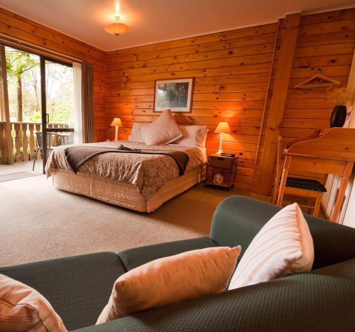 vous cherchez un expert en rénovation à antony ? profitez de services professionnels pour tous vos travaux de rénovation intérieure et extérieure. qualité, fiabilité et satisfaction garanties !