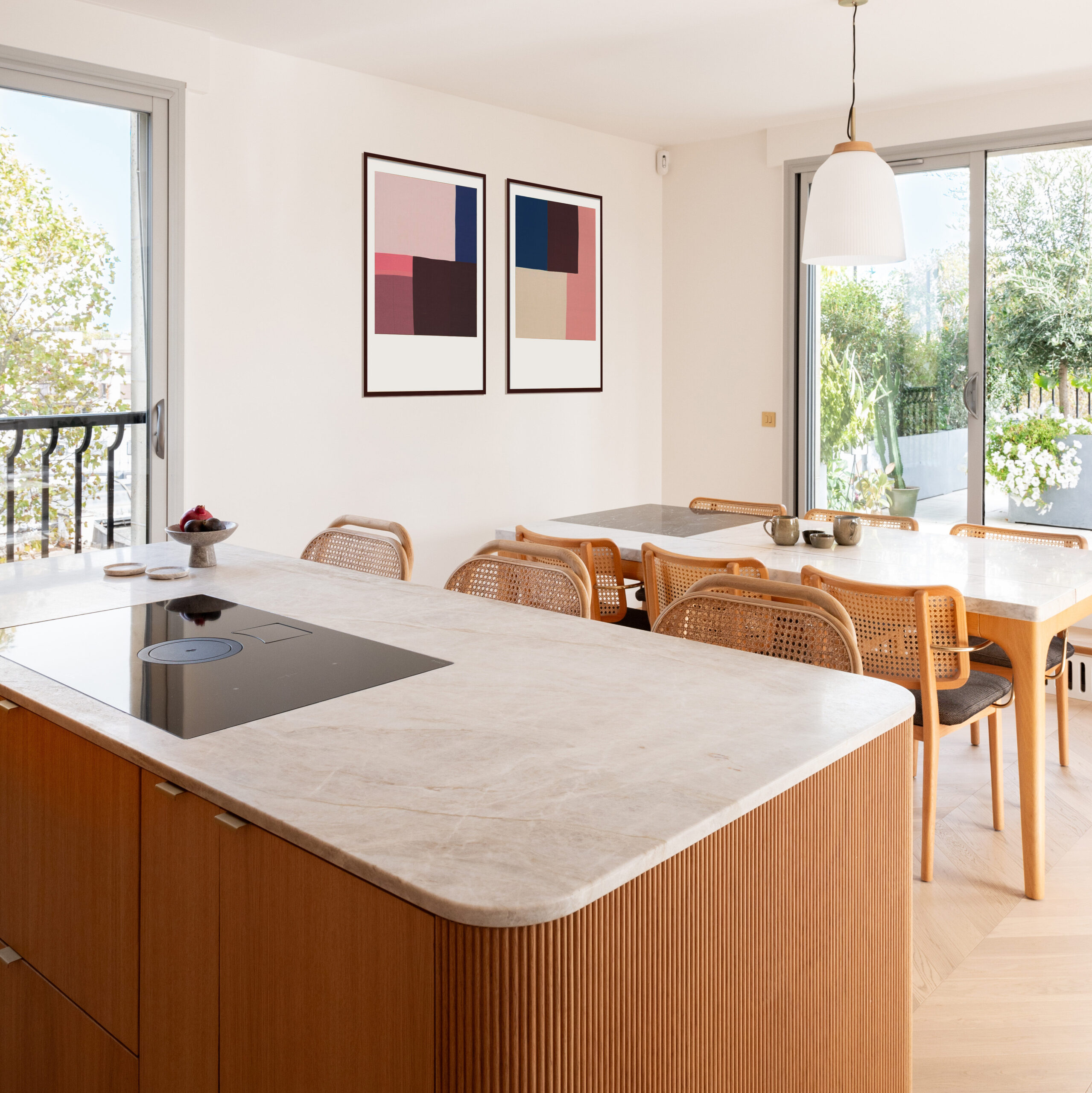 confiez la rénovation de votre appartement à neuilly à des experts : devis personnalisé, conseils sur mesure, finitions haut de gamme et respect des délais pour un intérieur moderne et raffiné.