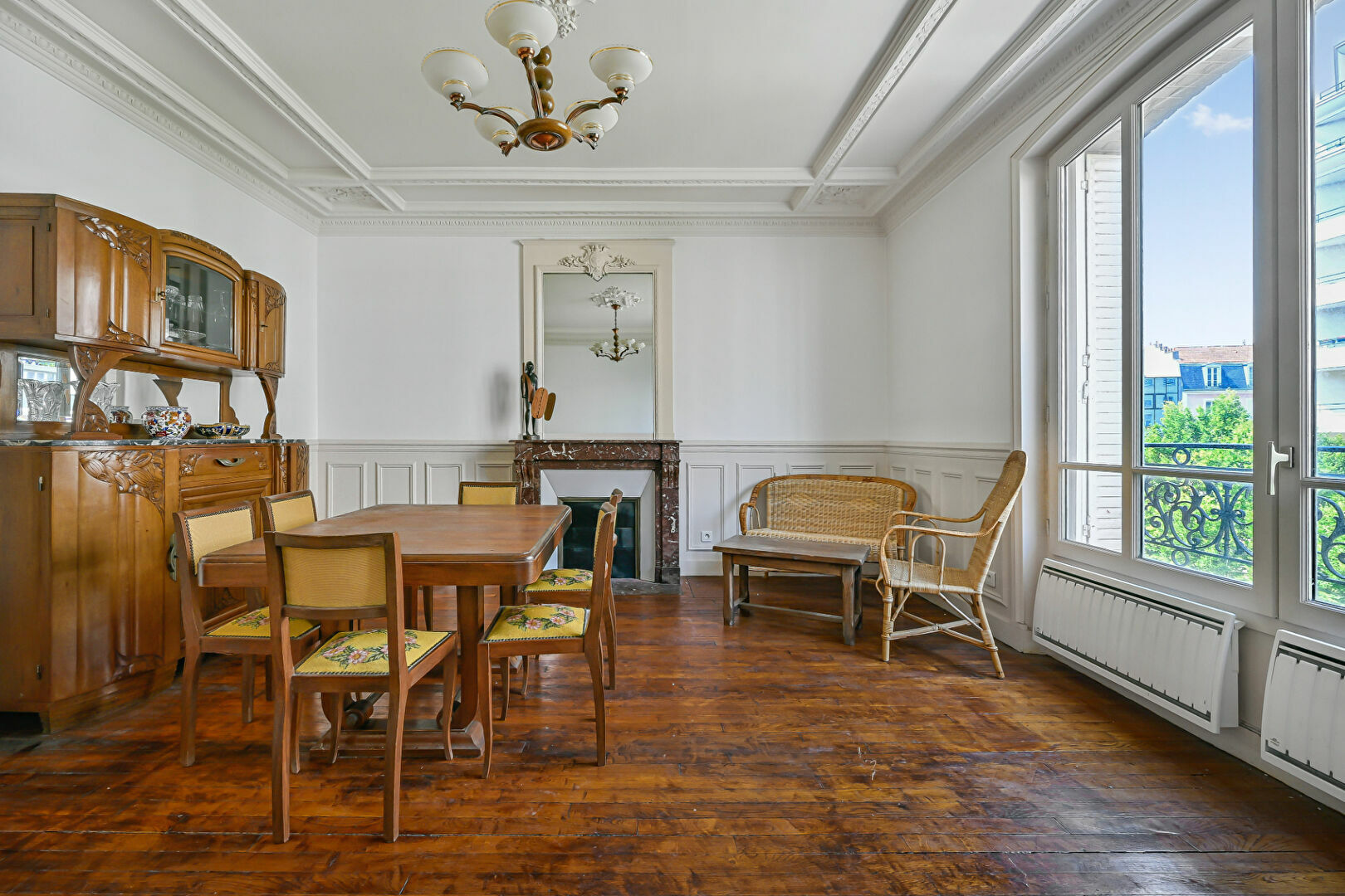 confiez la rénovation de votre appartement à montrouge à des professionnels qualifiés. devis gratuit, conseils personnalisés et suivi complet pour un intérieur moderne et adapté à vos besoins.