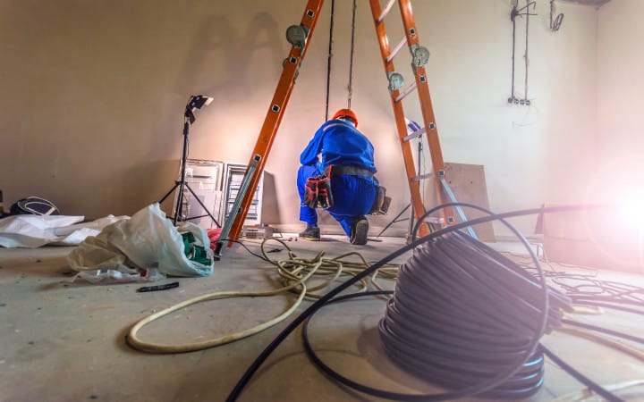 découvrez nos services de rénovation électrique : mise aux normes, installation, dépannage et modernisation de votre installation électrique. obtenez un devis gratuit et sécurisez votre logement !