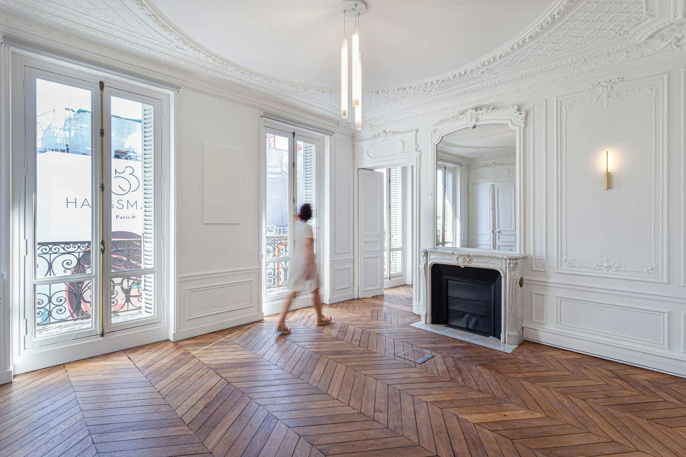 confiez votre rénovation intérieure à paris à des experts. travaux sur-mesure : peinture, sols, aménagement, décoration. devis gratuit et accompagnement personnalisé.