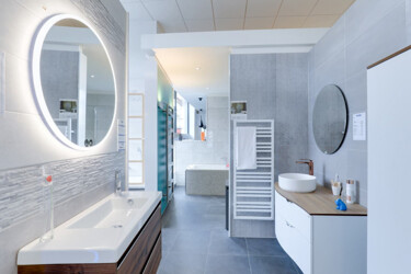 confiez la rénovation de votre salle de bain à gennevilliers à des professionnels qualifiés. conseils, devis gratuit et réalisation sur-mesure pour un espace moderne et fonctionnel.