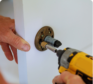 besoin d'une intervention rapide en serrurerie à bourg-la-reine ? nos serruriers expérimentés sont disponibles 24h/24 pour toute urgence : ouverture de porte, changement de serrure, sécurisation après effraction.