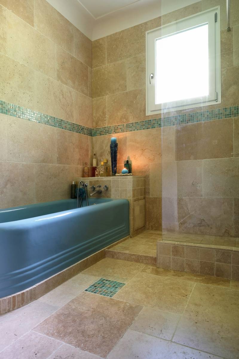 envie de sublimer votre salle de bain à paris 13 ? découvrez nos conseils et idées déco pour transformer et moderniser votre espace avec style et élégance.