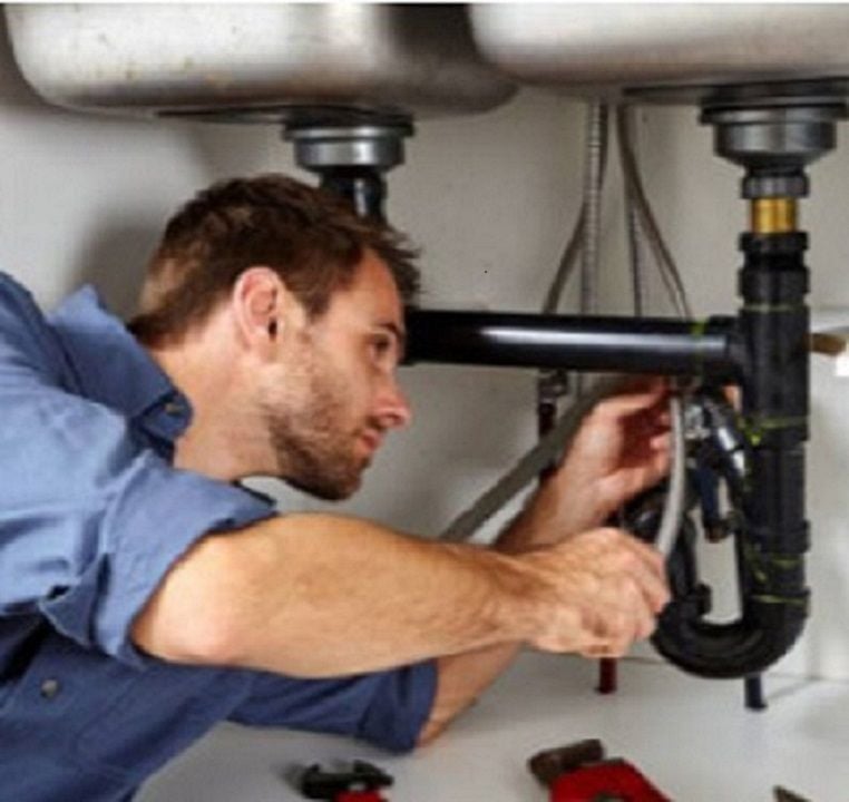 service de dépannage plomberie urgent à garches : intervention rapide 24h/24 pour tous vos problèmes de fuite, canalisation ou chaudière. faites confiance à nos experts locaux.