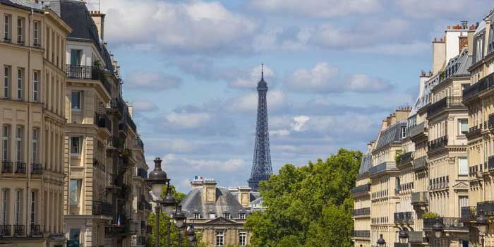 découvrez notre guide complet de rénovation à paris et en île-de-france pour réussir vos travaux de rénovation d'habitat avec des conseils pratiques, des artisans qualifiés et les meilleures astuces locales.