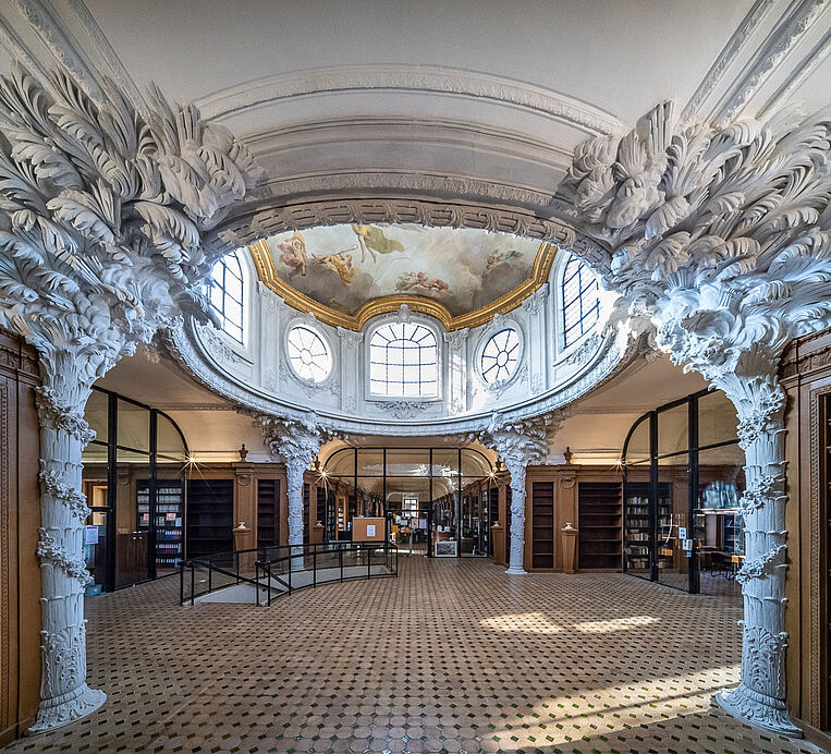 découvrez comment paris mène des rénovations progressives pour préserver la qualité de vie, moderniser ses infrastructures et protéger son patrimoine tout en respectant l’environnement.