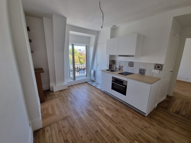 confiez la rénovation de votre appartement dans le 10e arrondissement de paris à des experts. travaux de qualité, conseils personnalisés et suivi complet pour transformer votre logement selon vos envies.