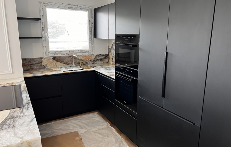 découvrez nos solutions de rénovation pour une cuisine conviviale à la garenne-colombes, alliant design et fonctionnalité pour votre confort quotidien.