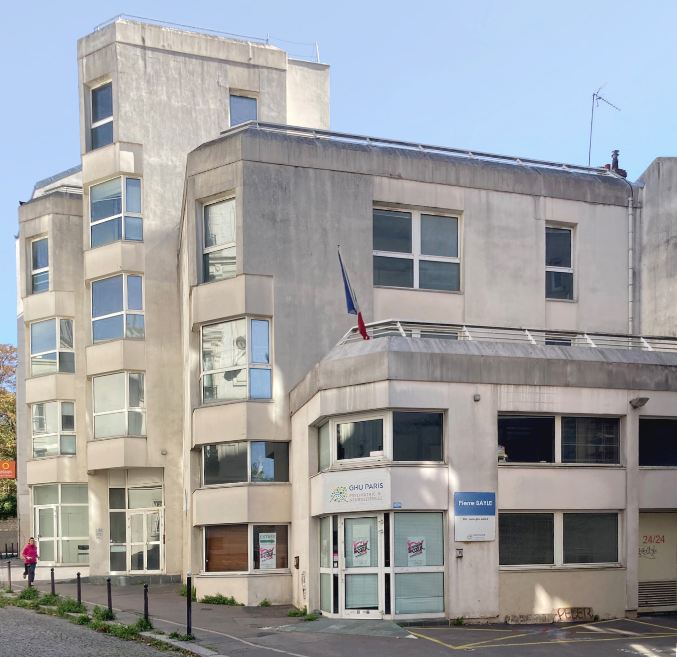 découvrez la transformation innovante d’un immeuble de luxe en logements sociaux à paris, alliant confort moderne et accessibilité pour une ville plus inclusive.